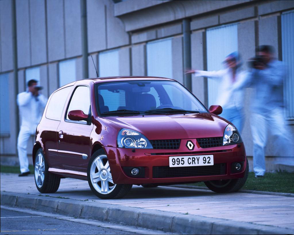 Renault Clio 004.jpg